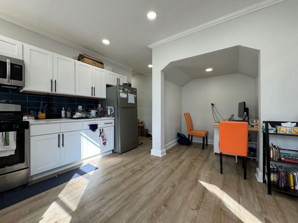 201 Main St APT 2