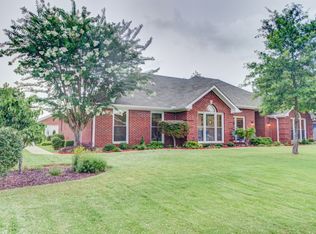 2416 Thornmor Dr SW, Huntsville, AL 35803
