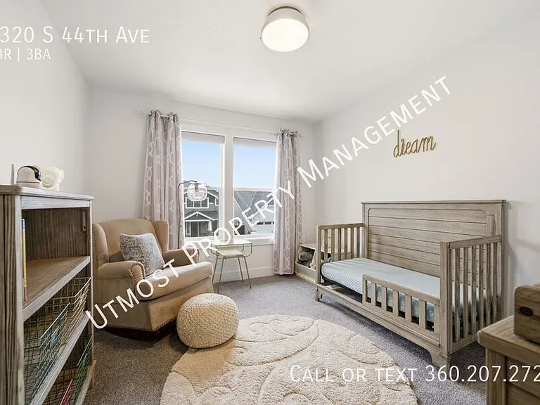 1320 S 44th Ave — Photo 18