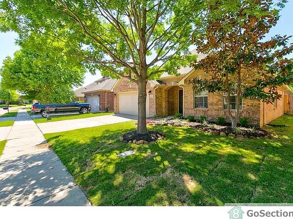 2nd image of 816 Creekside Dr