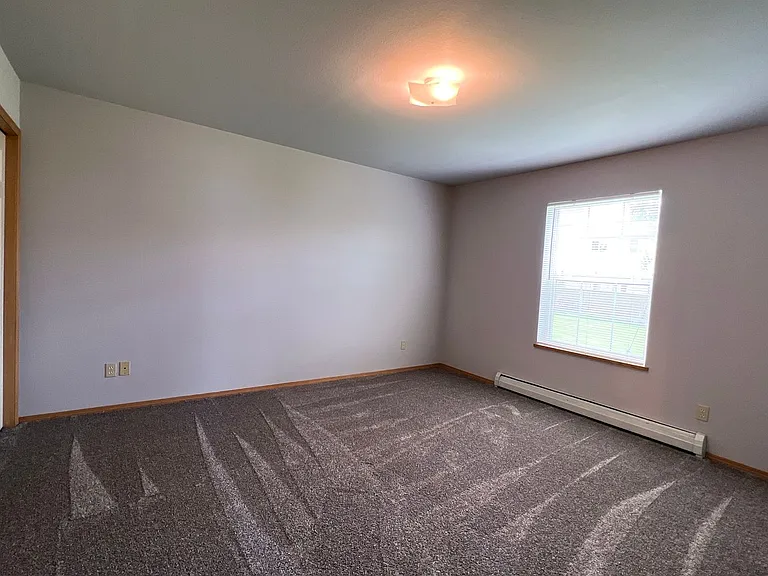 201 & 203 N Hunters Way — Photo 16