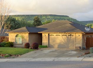 55 La Cresenta Dr, Oroville, CA 95965