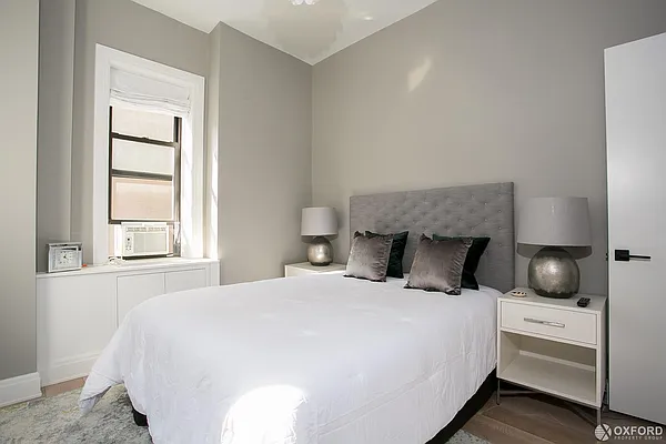 Rented by Oxford Property Group | media 25
