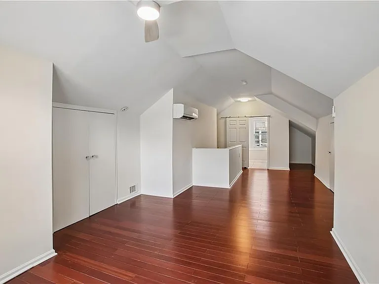 1649 Beecher St SW — Photo 28