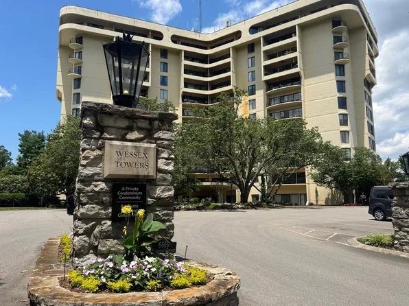 6666 Brookmont Ter APT 208, Nashville, TN 37205