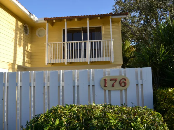 176 Seabreeze Cir, Jupiter, FL 33477