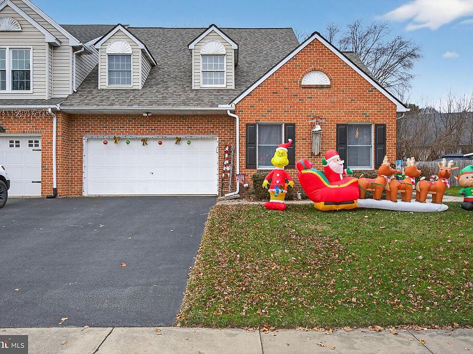 1st image of 439 Huntington Dr