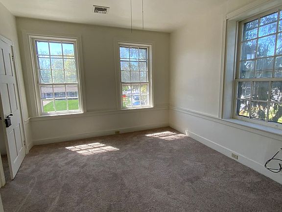 3rd image of 433-447 E Main St #Ffcc19e49