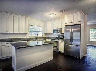 758 98th Ave N, Naples, FL 34108