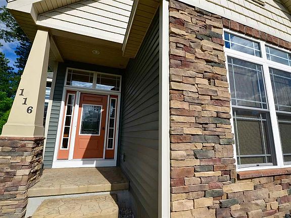 3rd image of 116 Cobble Hill Dr