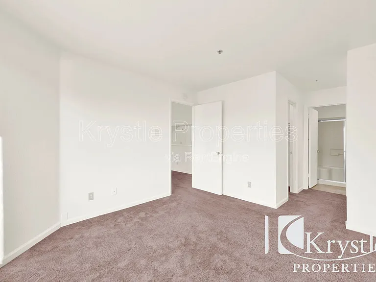 1201 Glen Cove Pkwy #1407 — Photo 11
