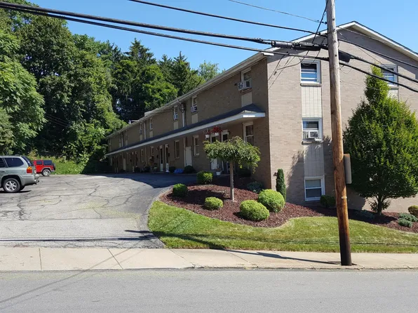 212 Greenside Ave APT 1, Canonsburg, PA 15317