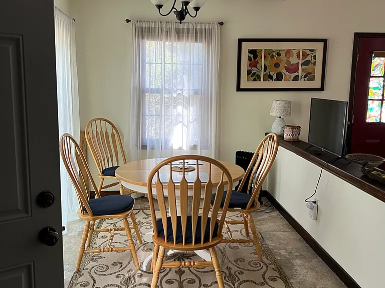 225 Merlin Ct — Photo 8