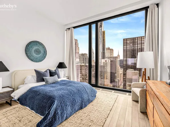 111 West 57th Street image 12 of 34