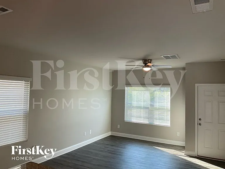 5517 Cobblestone Glen Dr — Photo 2