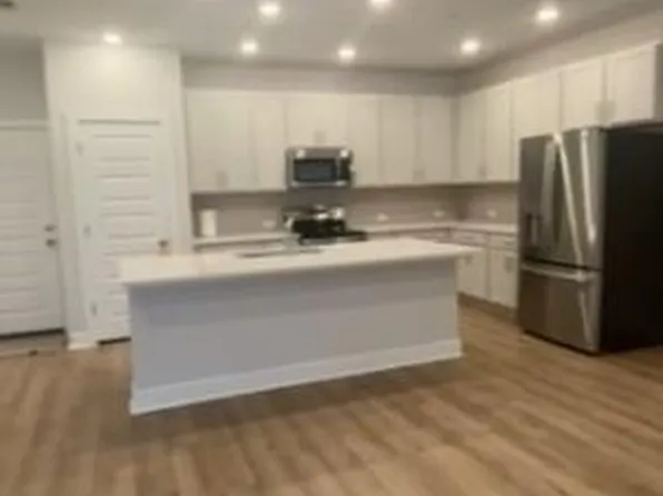 517 Emory Crossing Blvd, Hutto, TX 78634