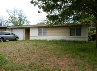 409 E Lovers Ln, Arlington, TX 76010