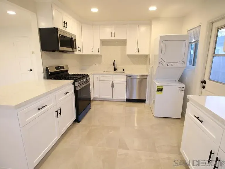 4915 Coconino Way — Photo 9