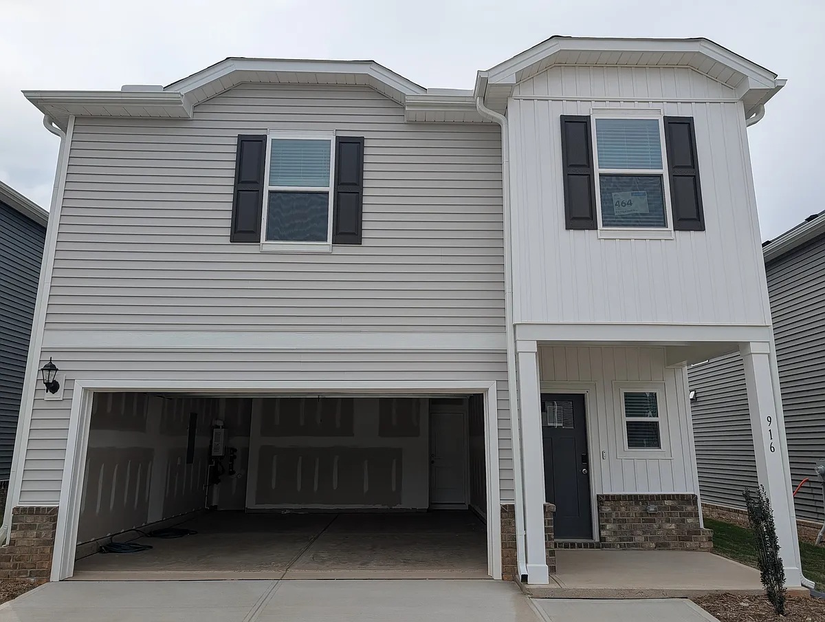 Building Photo - 916 Grand Mesa Dr