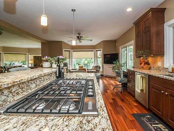 4th image of 3603 Honey Hill Dr SE