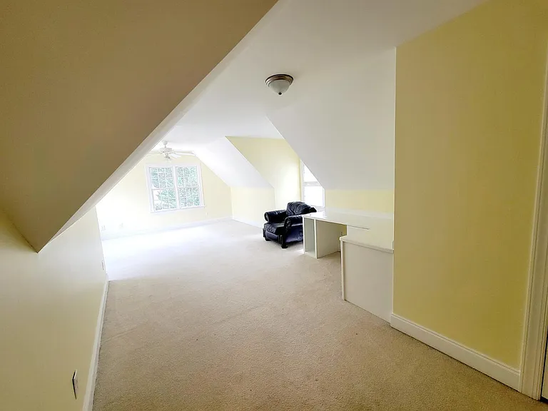 1217 Crozier Ct — Photo 45