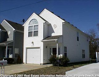 1st image of 1121 Railroad Ave