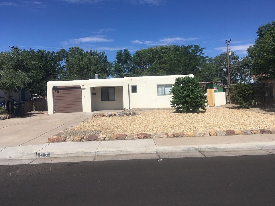 1st image of 917 Cagua Dr NE