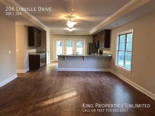 206 Linville Dr — Photo 3