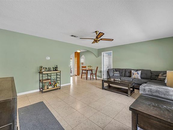 4th image of 430 Cypress Isles Rd