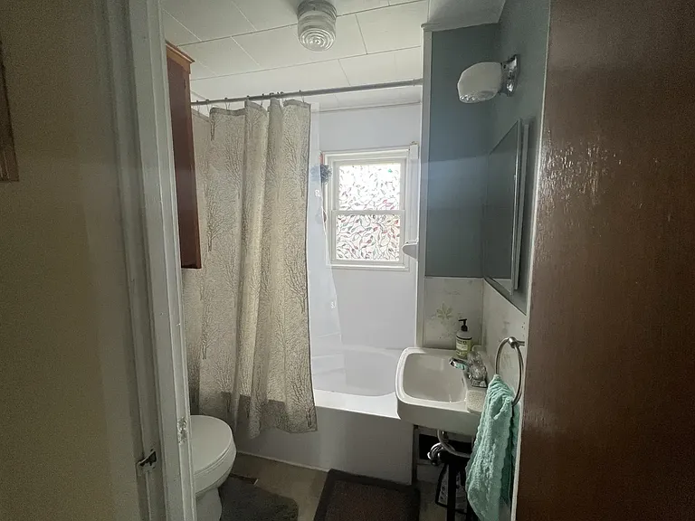 118 S Main St #3 — Photo 7