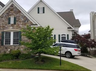 4536 Hummingbird Ln, Fairfax, VA 22033