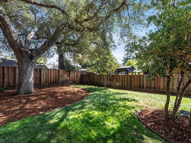 316 Laurel Ave — Photo 11