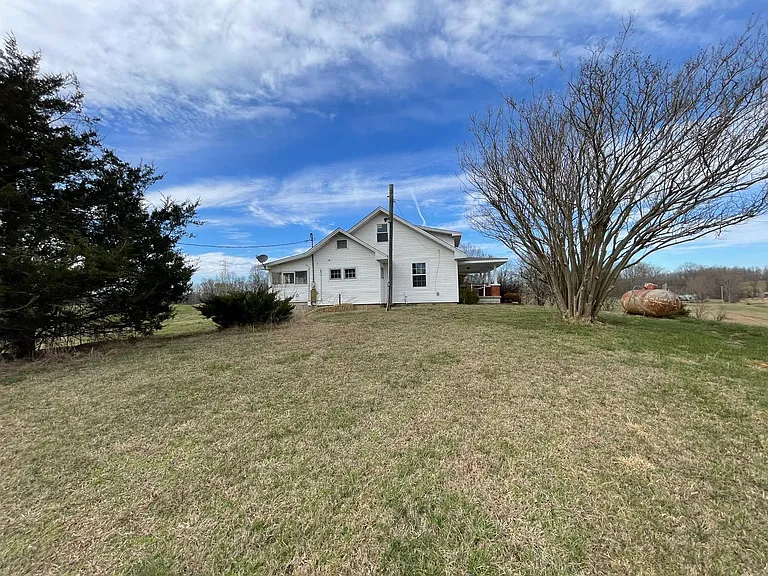 555 Hopewell Rd — Photo 27