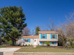 1014 Saint Pauls Dr, Waldorf, MD
