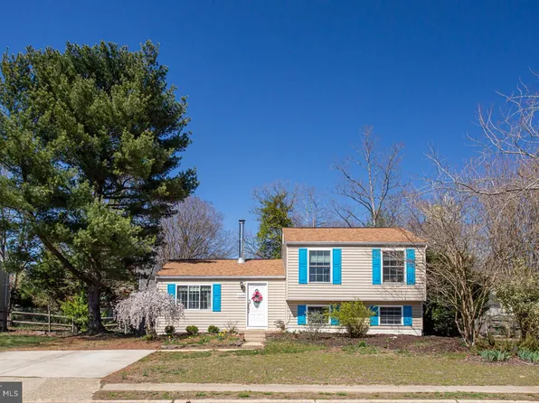 1014 Saint Pauls Dr, Waldorf, MD 20602