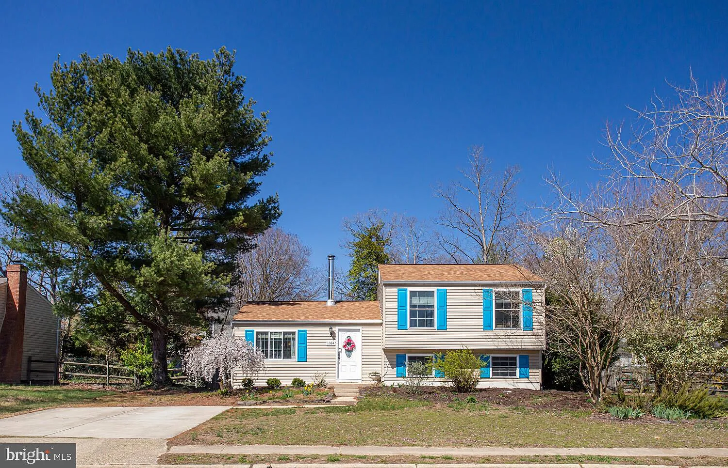 1014 Saint Pauls Dr photo 1