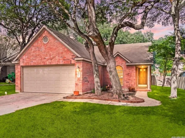 2516 Grove Park, Schertz, TX 78154