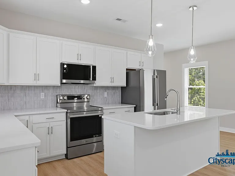3102 P St #B — Photo 10