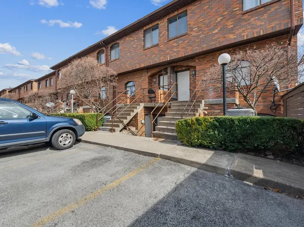 3297 Kennett Sq, Pittsburgh, PA 15213