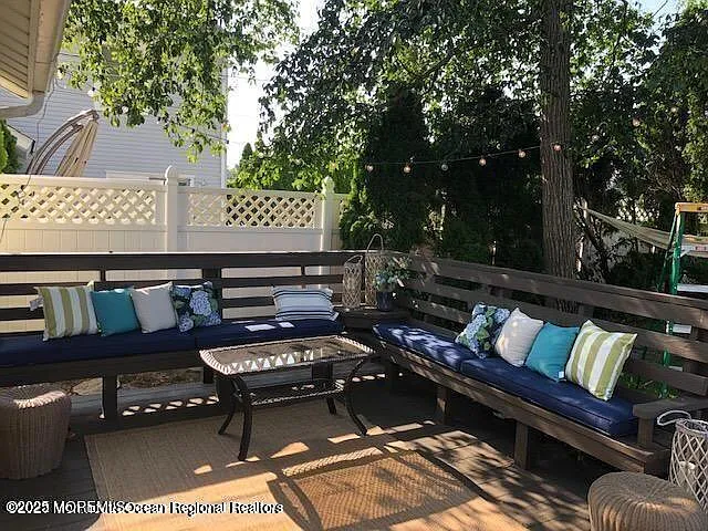 334 Washington Ave — Photo 30