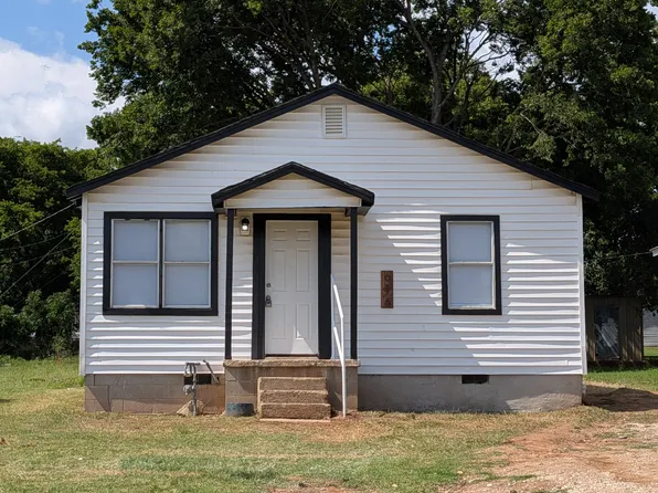 616 W Oklahoma Ave, Sulphur, OK 73086