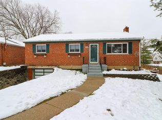 3201 Stanhope Ave, Cincinnati, OH 45211