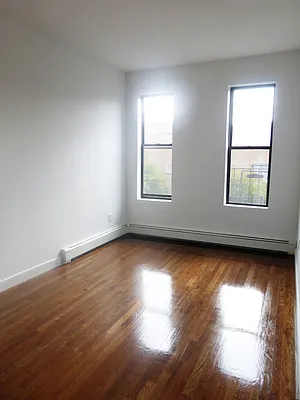 Rented by LDMI Realty Group LLC | media 26