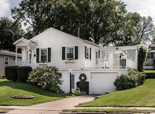 2882 Indiana Ave, Dubuque, IA 52001