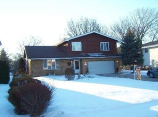 1032 Tiverton Ct, Schaumburg, IL 60193