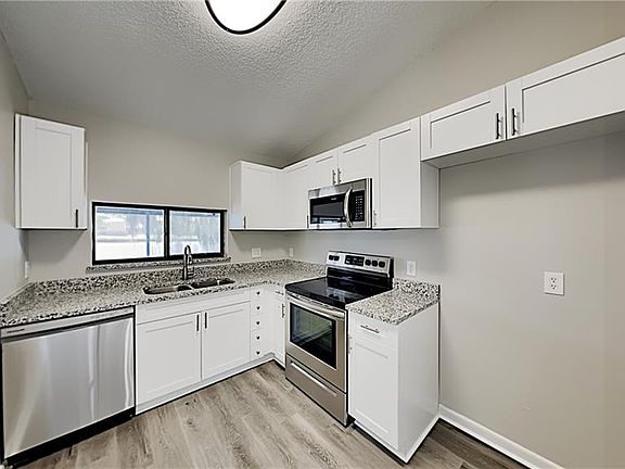 3rd image of 5216 Bellefield Dr