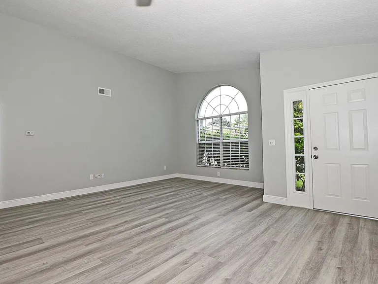 1118 Sugarberry Trl — Photo 8