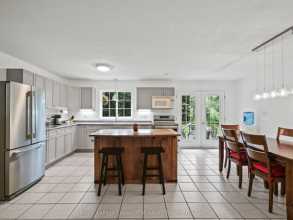 4th image of 91 Hutcheson Beach Rd