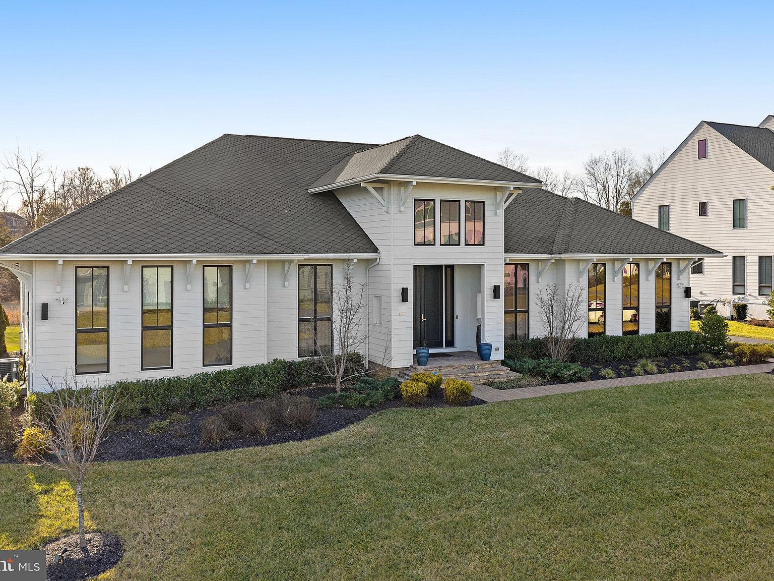 40887 Blue Star Ct, Aldie, VA 20105 | MLS #VALO2075582 | Zillow