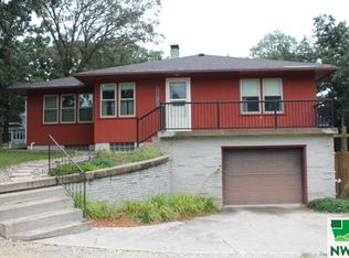 112 N 7th St, Sac City, IA 50583